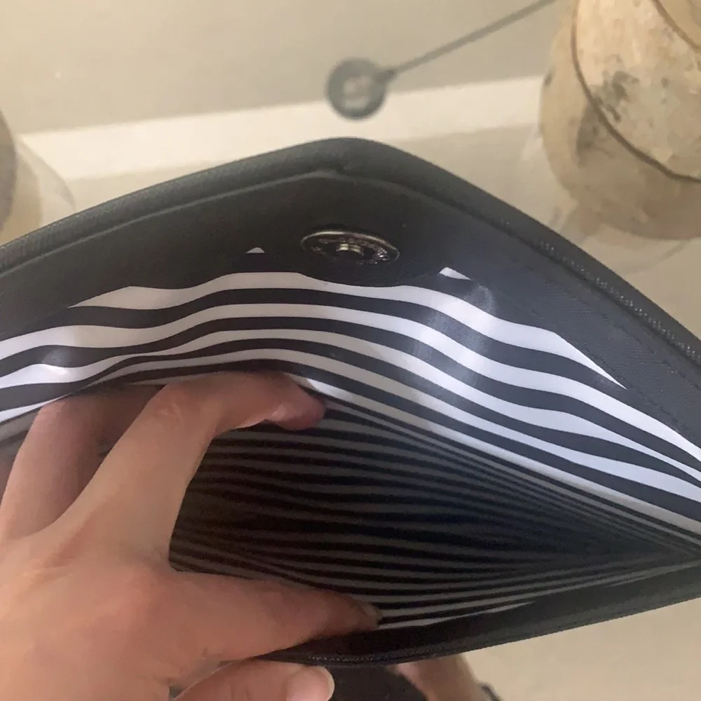 Sephora‎ black thin clutch